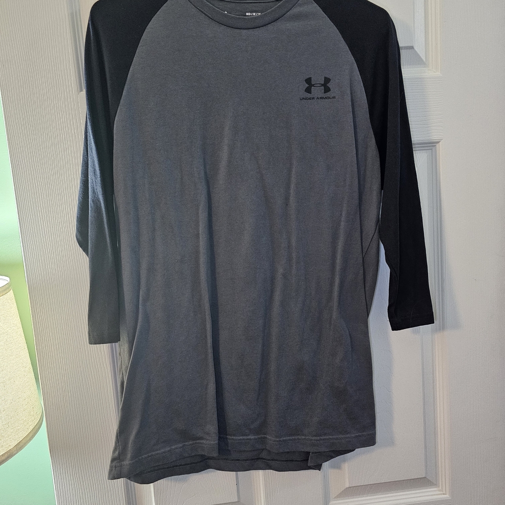 Under Armour Men's 3/4 Sleeve Gray and Black Tee